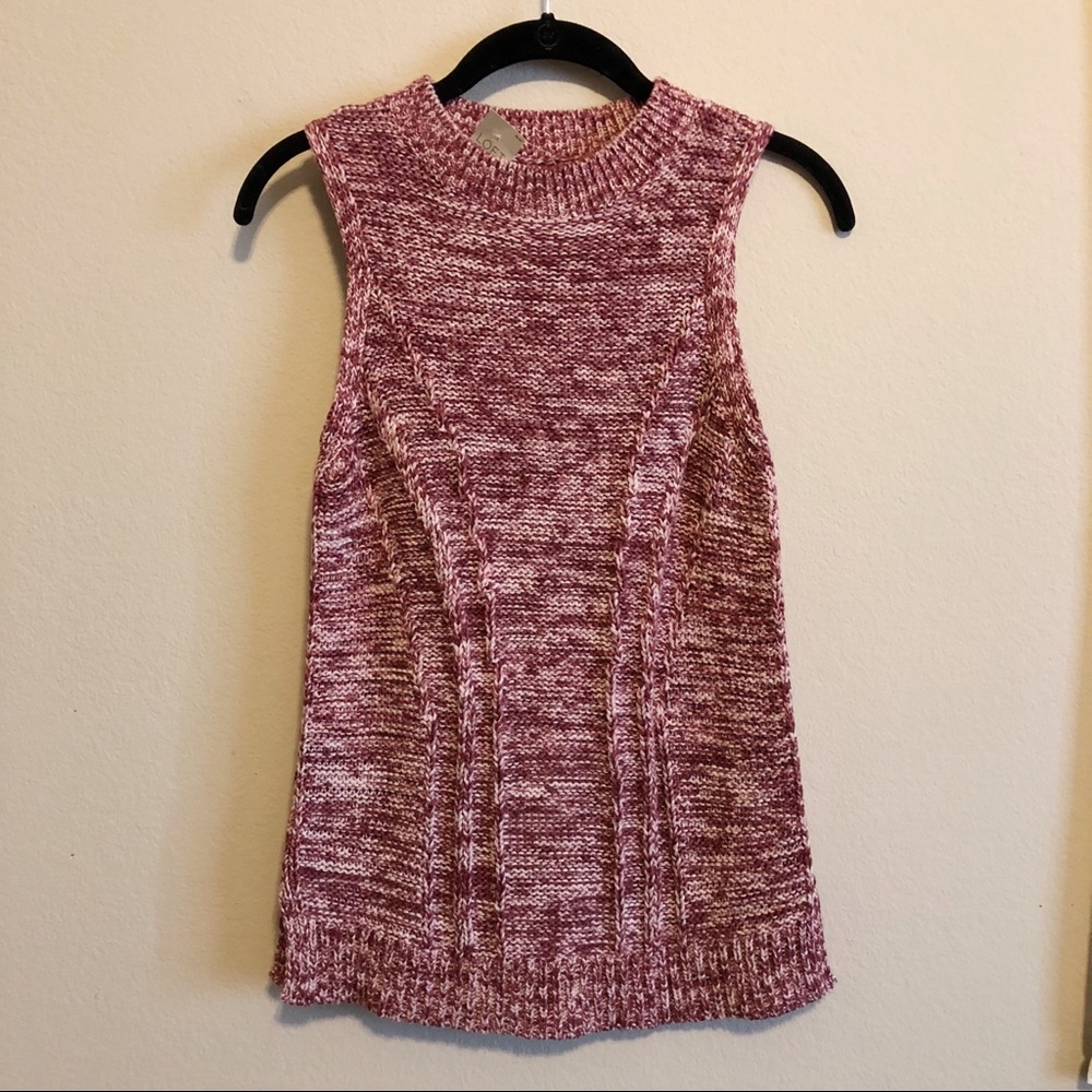 Loft Knit Sleevless Sweater
